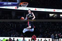 华体会官网入口-猛龙队加时赛力克对手，连胜五场