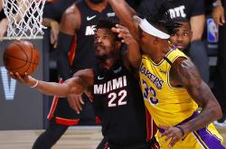 华体会官方入口-华联队中场恢复训练，或将在下场比赛中亮相的简单介绍