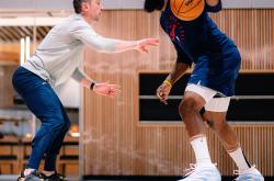 华体会官网登录网址-包含快船主帅表态：全队将奋力一搏的词条