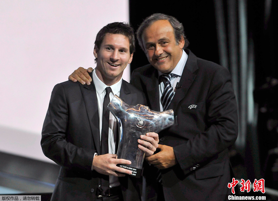 保加利亚球员荣膺本年度最佳球员奖的简单介绍