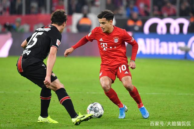 关于里昂队教练赞誉球员团结合作，取得巨大胜利的信息