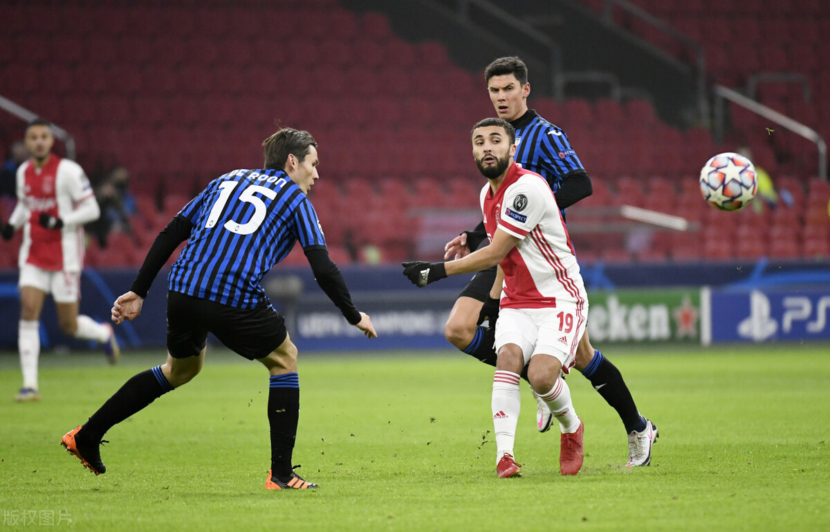 关于阿贾克斯惊险胜利,小组第一稳坐的信息 关于阿贾克斯惊险胜利,小组第一稳坐的信息